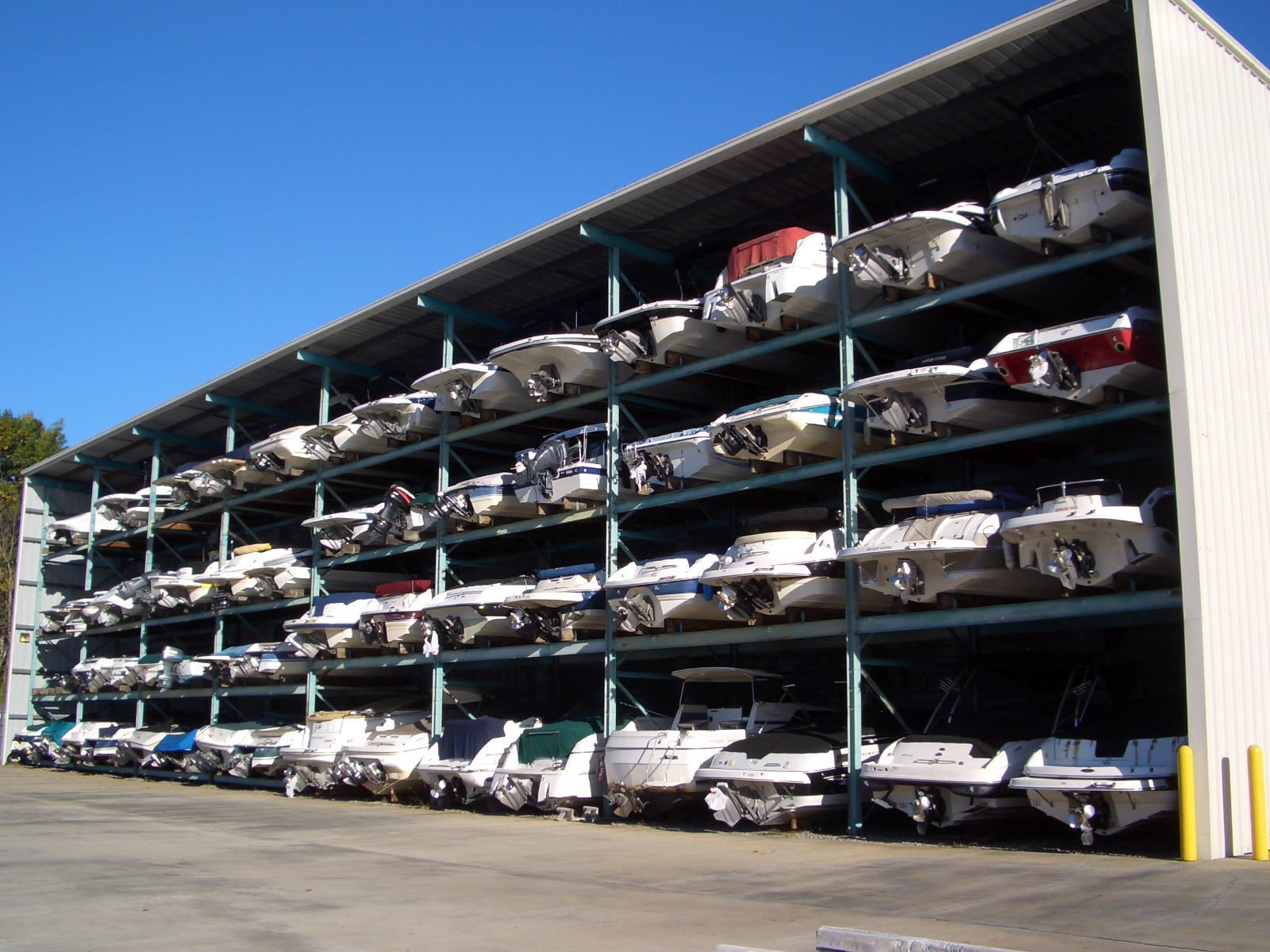 Boat Storage Bigvee Drive On Boat Bow Stop